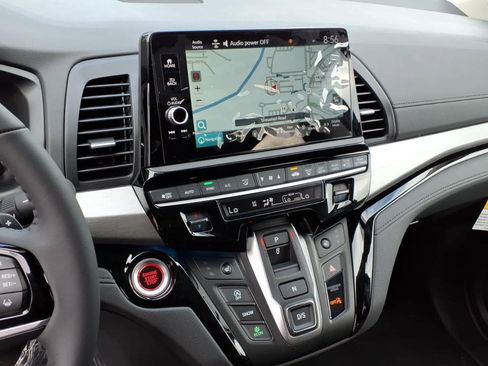 New 2026 Honda Odyssey Touring image 16
