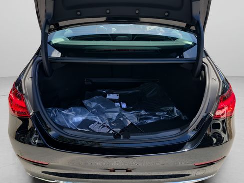 Used 2026 Mercedes-Benz C 300 Sedan image 5