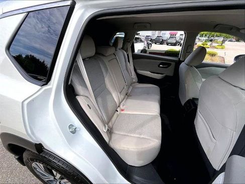 Certified 2023 Nissan Rogue SV AWD/4WD image 16