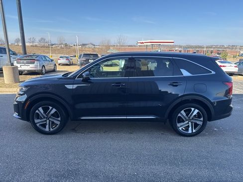 Used 2023 Kia Sorento EX AWD/4WD image 8