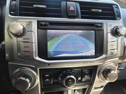 Used 2019 Toyota 4Runner SR5 Premium AWD/4WD image 26