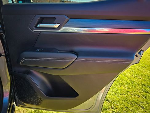 New 2026 GMC Terrain Elevation w/ Elevation Premium Package image 39