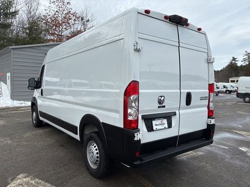 Used 2025 RAM ProMaster 2500 w/ Convenience Group image 5