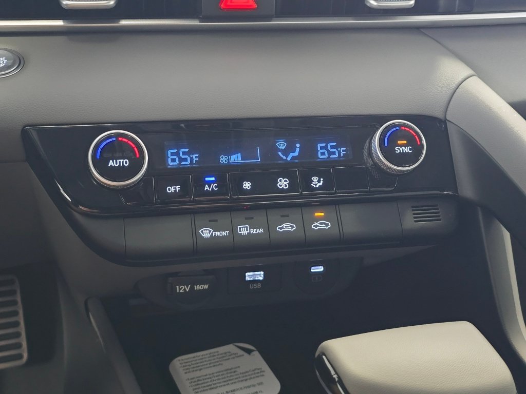 New 2026 Hyundai Elantra Sport FWD image 24