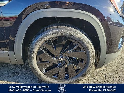 New 2026 Volkswagen Atlas Cross Sport SE image 18