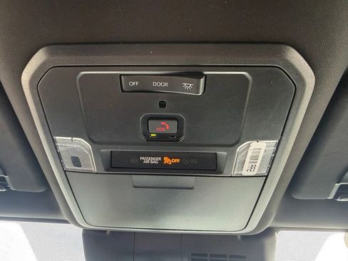 Used 2024 Toyota Tacoma SR RWD image 31