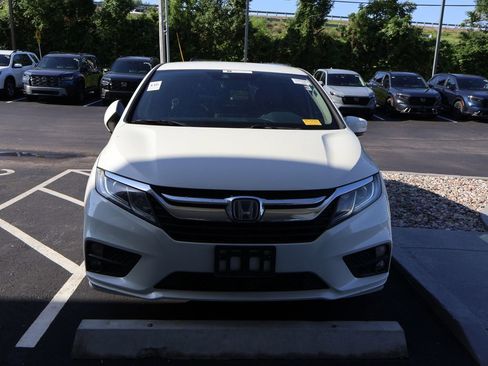Used 2019 Honda Odyssey EX image 2