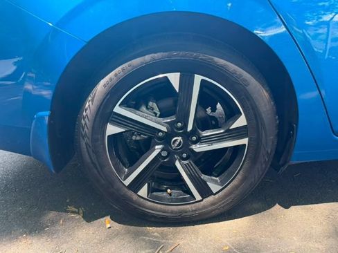 Used 2025 Nissan Sentra SV FWD image 19