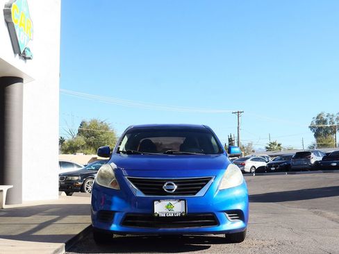 Used 2012 Nissan Versa SV image 16