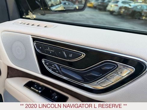 Used 2020 Lincoln Navigator L Reserve w/ Luxury Package image 12