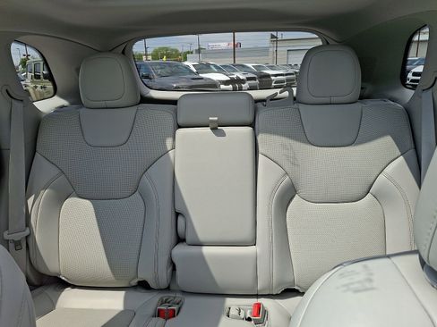 Certified 2021 Jeep Cherokee Limited AWD/4WD image 20