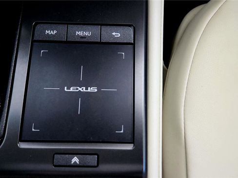 Used 2023 Lexus GX 460 Premium w/ Premium Package image 37