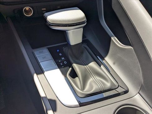 New 2026 Hyundai Elantra SE FWD image 16