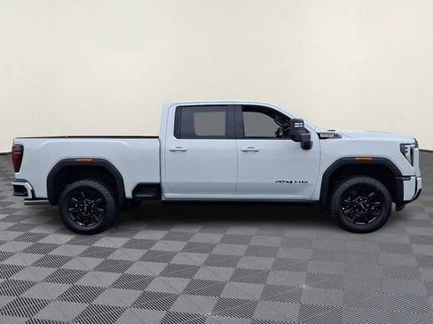New 2026 GMC Sierra 2500 AT4 AWD/4WD image 5