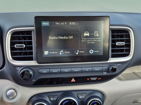 New 2026 Hyundai Venue SEL FWD image 23