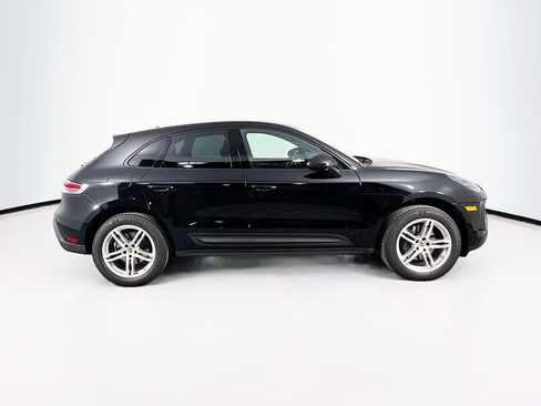 Certified 2025 Porsche Macan AWD/4WD image 8