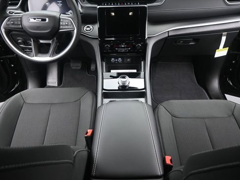 New 2025 Jeep Grand Cherokee L Laredo w/ Luxury Tech Group I image 25