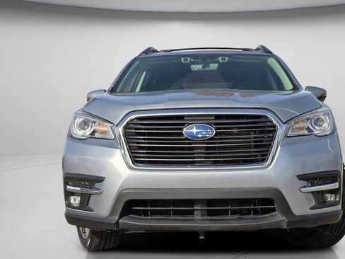 Used 2022 Subaru Ascent Limited w/ Technology Package image 3