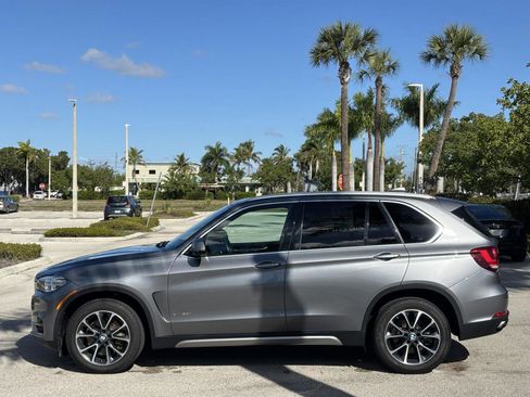 Used 2017 BMW X5 xDrive50i image 9