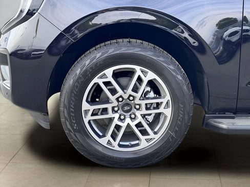 New 2026 Ford Expedition Active AWD/4WD image 36