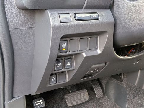 Used 2024 Nissan Frontier S w/ Technology Package image 12