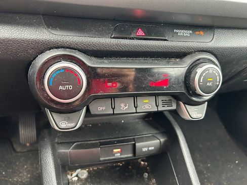 Used 2021 Kia Rio S w/ Option Group 015 FWD image 26