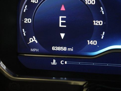 Used 2022 Chevrolet Silverado 1500 LTZ w/ LTZ Convenience Package II image 8