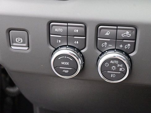 Used 2025 GMC Sierra 1500 Denali AWD/4WD image 20