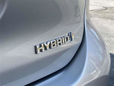 Used 2021 Toyota Highlander XLE image 12