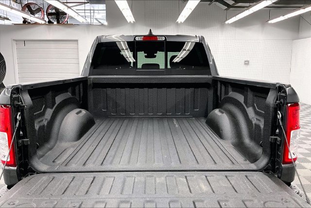 Used 2022 RAM 1500 Big Horn AWD/4WD image 33