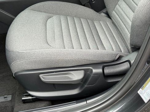 Used 2025 Kia K4 EX image 18