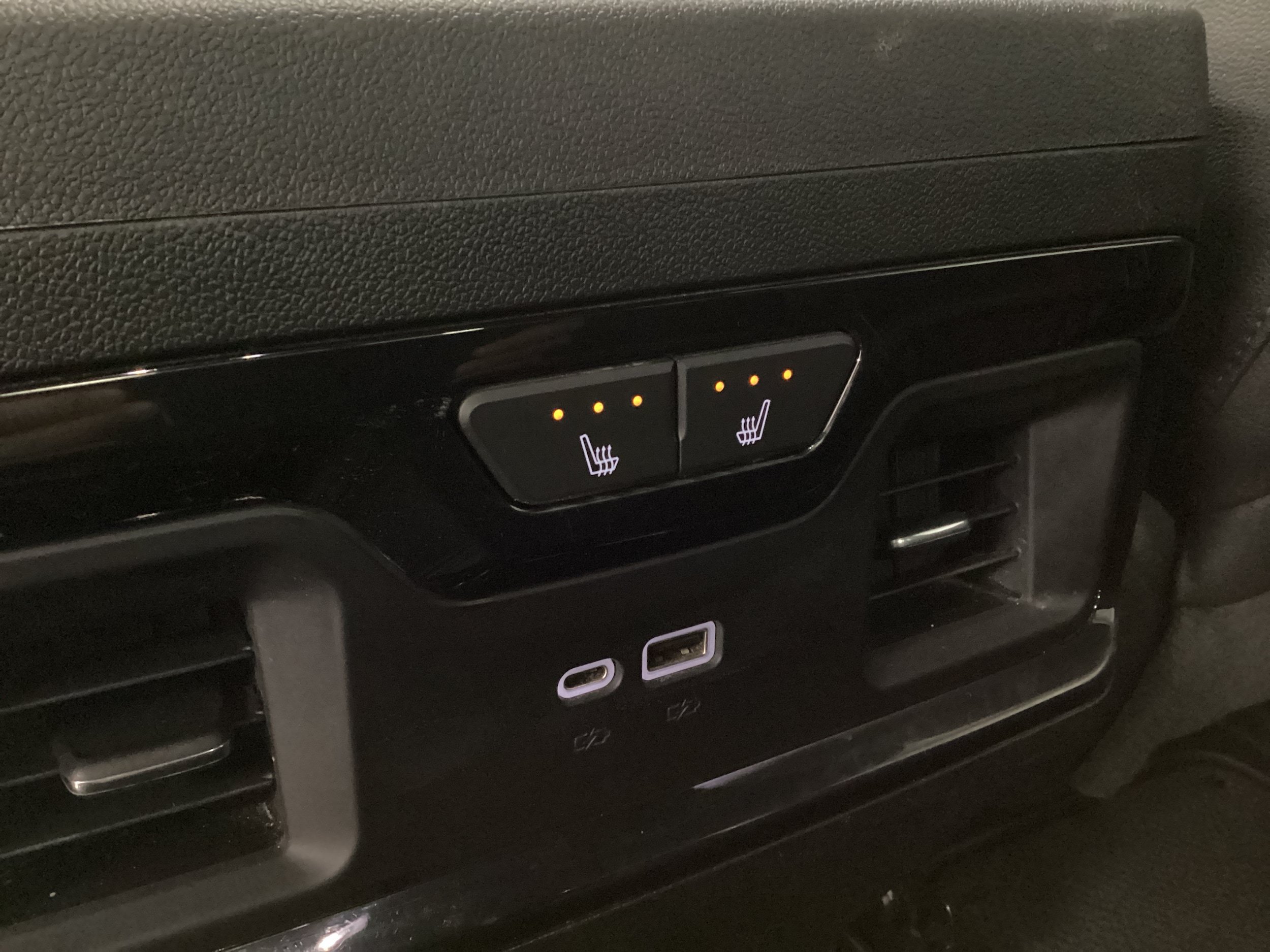 Used 2024 GMC Sierra 1500 AT4 w/ AT4 Premium Package AWD/4WD image 35