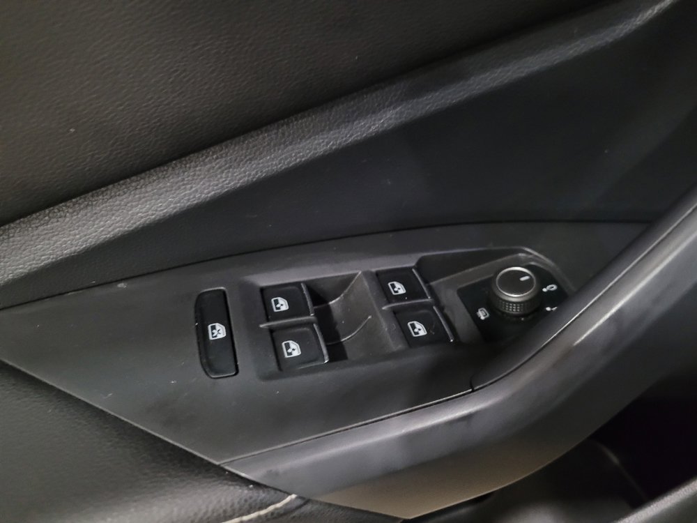 Used 2023 Volkswagen Jetta SE FWD image 27