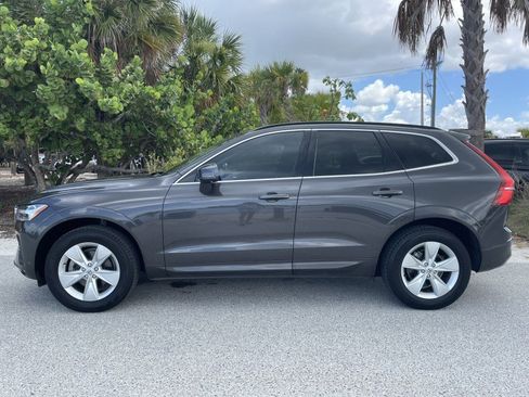 Used 2022 Volvo XC60 B5 Momentum AWD/4WD image 3
