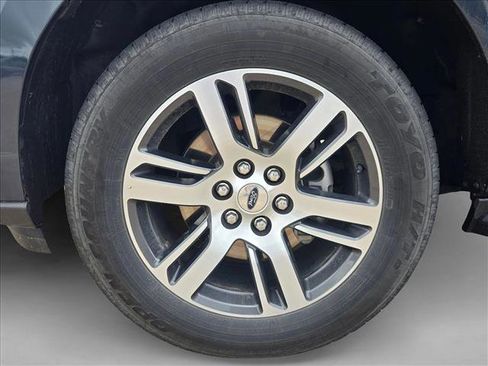 Used 2024 Ford Expedition Limited RWD image 10