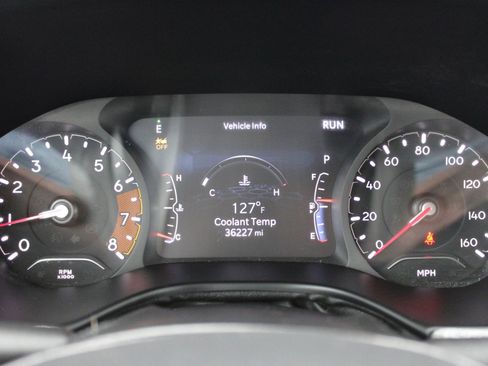 Used 2023 Jeep Compass Latitude image 31