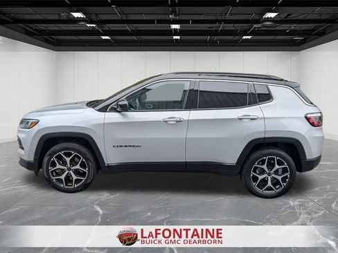 Used 2025 Jeep Compass Limited AWD/4WD image 2
