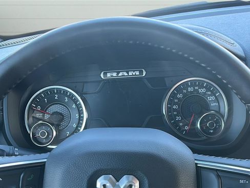 Used 2024 RAM 1500 Laramie image 15