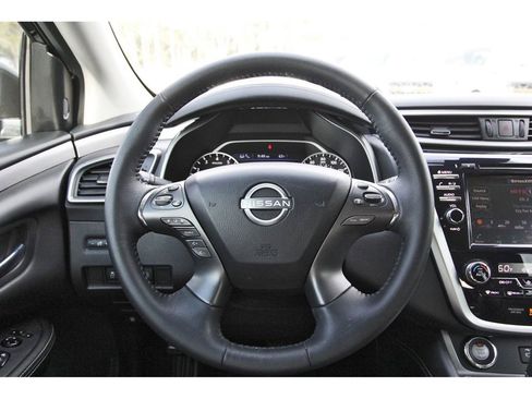 Used 2023 Nissan Murano SV image 15