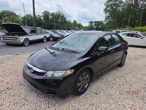 Used 2011 Honda Civic LX image 2