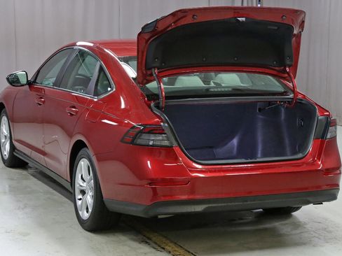 Certified 2023 Honda Accord LX image 21