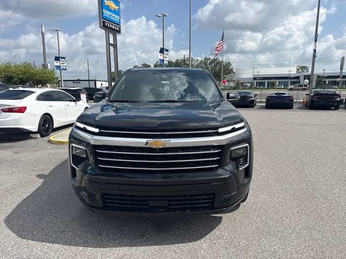 Used 2026 Chevrolet Traverse High Country w/ LPO, Floor Liner Package FWD image 2