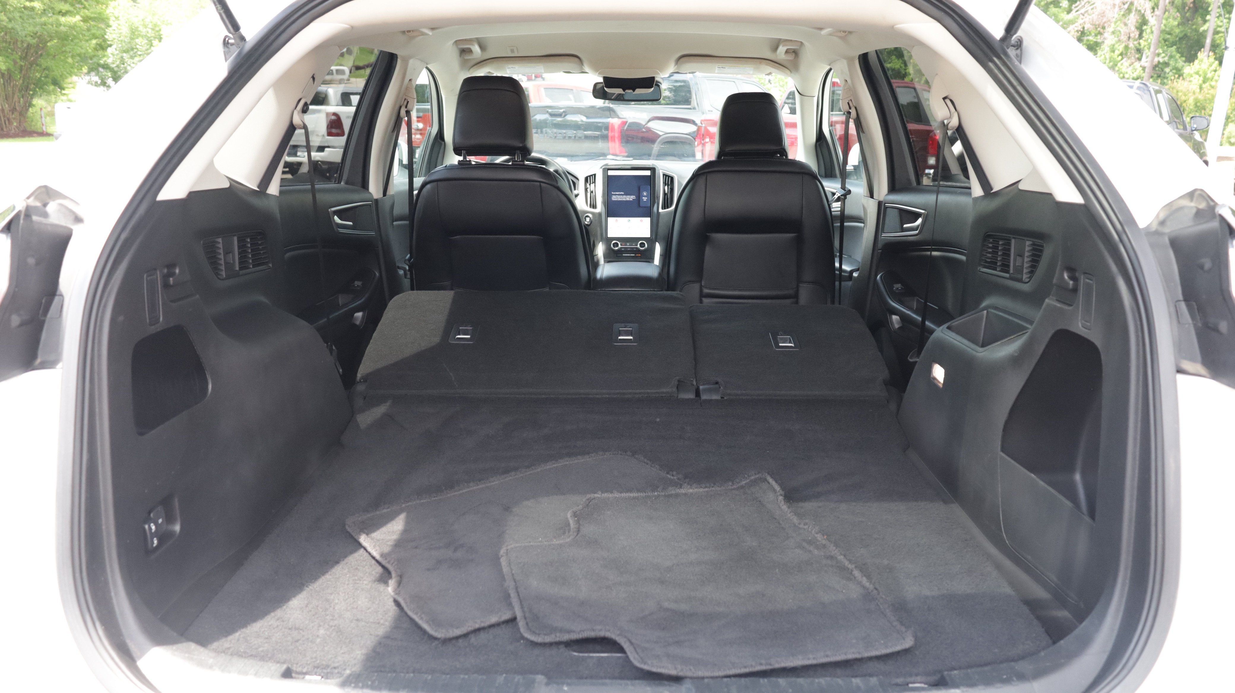 Used 2024 Ford Edge SEL AWD/4WD image 15