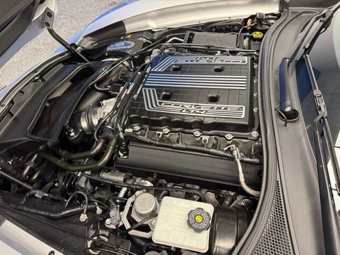 Used 2019 Chevrolet Corvette Z06 RWD image 22