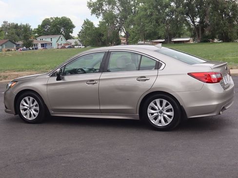 Used 2016 Subaru Legacy 2.5i Premium AWD/4WD image 8