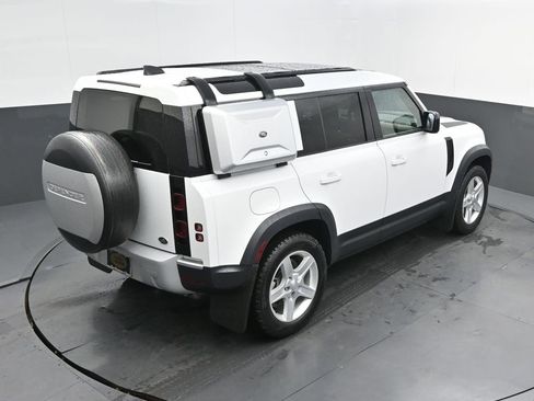 Used 2022 Land Rover Defender 110 SE AWD/4WD image 36
