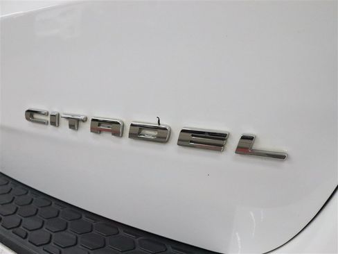 Used 2019 Dodge Durango Citadel w/ Technology Group AWD/4WD image 10