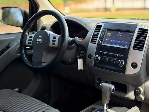 Used 2019 Nissan Frontier SV AWD/4WD image 19