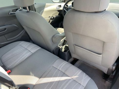 Used 2018 Chevrolet Sonic LT w/ Convenience Package FWD image 15
