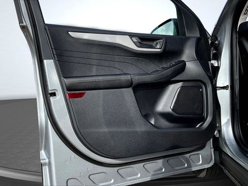 Used 2022 Ford Escape S image 23